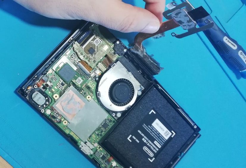 Nintendo Switch pulizia interna
